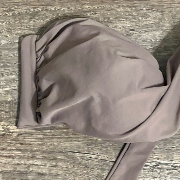 L Space Criss Cross Swimsuit Top - Picture 2 of 5